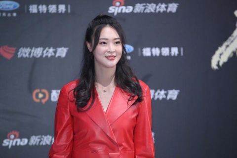  「活路」192的惠若琪亮相活动，穿红色脚踝裙竟露膝盖，不给别人留活路