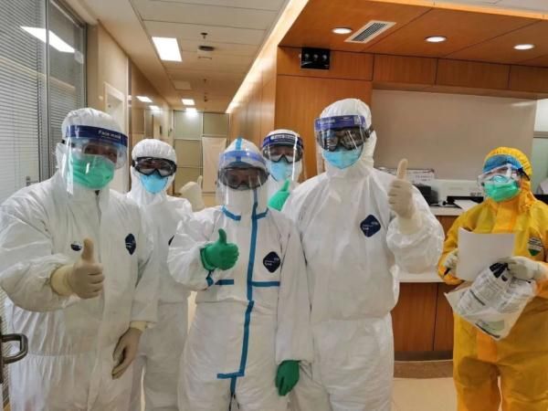  #吴小龙#前方捷报！无锡首批医疗队“逆行”满月，131位武汉病人