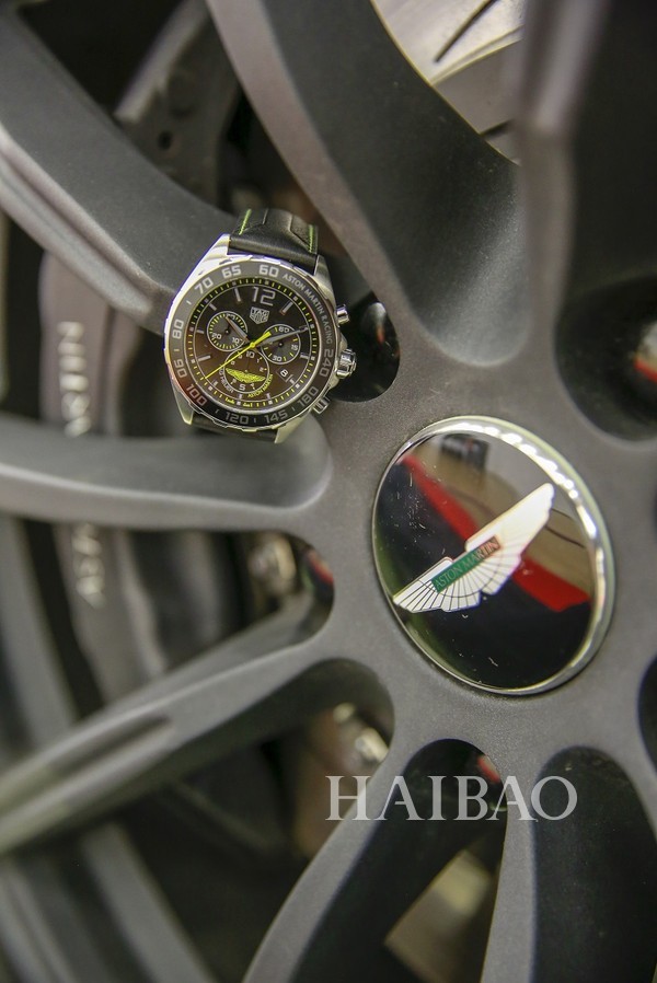 泰格豪雅发布阿斯顿马丁特别款计时码表