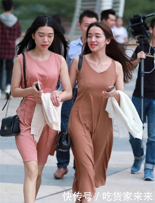 【迷人】街拍:超可爱的小姐姐,仙女般的气质,实在迷人性感
