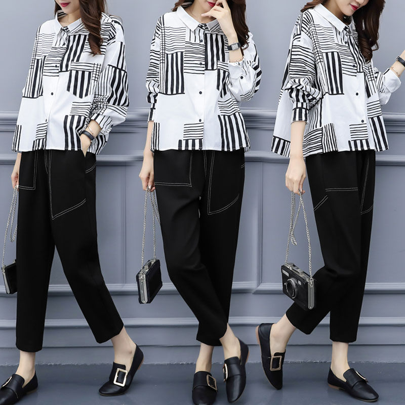 立秋了说冷就冷，聪明女人不买阔腿裤，穿这秋季套装，美翻了