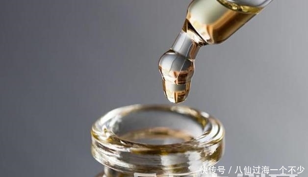  『不妨』女人每天用精华液到底有什么作用？不妨来了解下吧