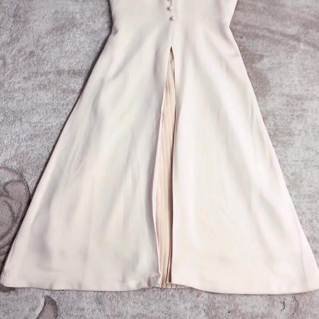 2018新款吊带抹胸压褶礼服裙，上身浪漫性感，优雅大气名媛范十足