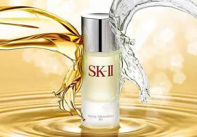 童颜杨蓉护肤全靠“以油克油”？加上这一步，秋冬护肤才算完整！