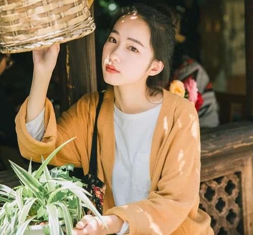  好习惯■女生想要养出“干净脸”，建议睡前做这4件事，皮肤白皙更水嫩！