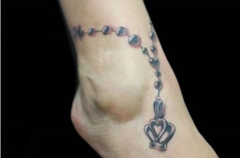 女生精美脚踝纹身分享 脚链简简洁款图片欣赏