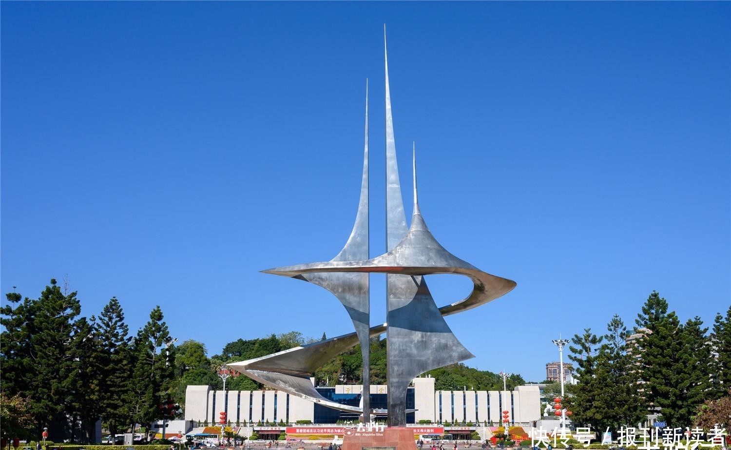 中国最多的一座广场:深受大爷大妈热爱,看名字就知道它为谁所建