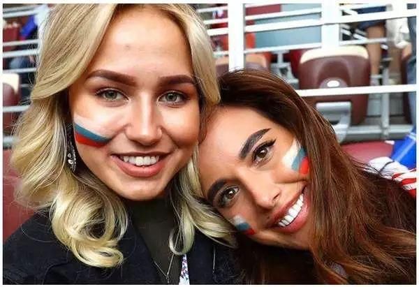 干货| 世界杯球星太太的时尚配饰课正式开课了，你认真听讲了吗?