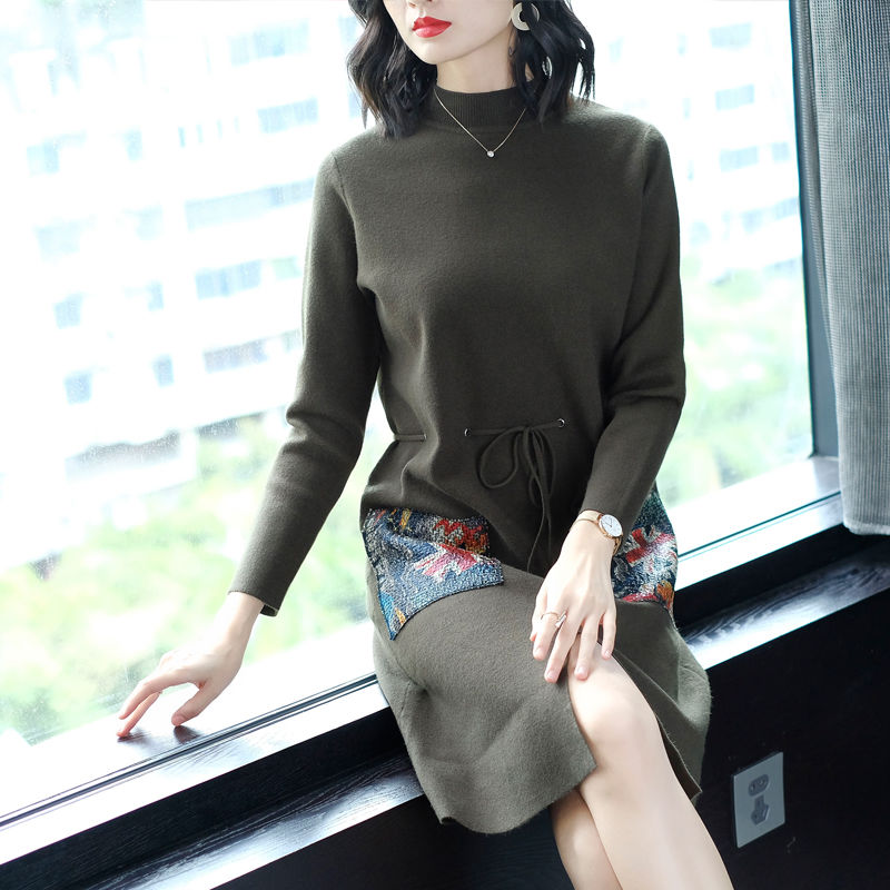 自从发现羊毛裙这么高雅时髦，妈就把真丝全扔掉，连买8条换着穿