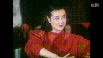 “装嫩”就服刘晓庆，64穿得像20多岁姑娘!没想到她舞技也这么好