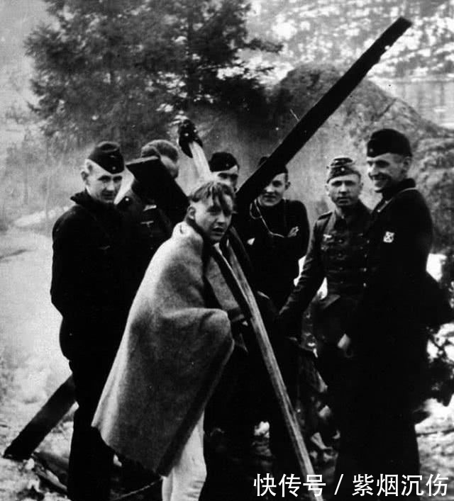  『号重型巡洋舰』图说：80年前的“挪威战役”德国海军新型巡洋舰被岸防鱼雷击沉