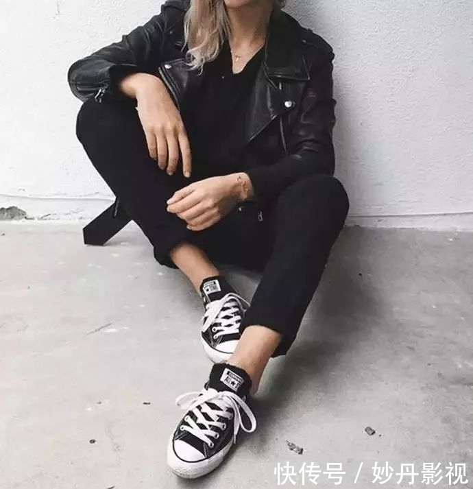  [双鞋]春天最应该穿的九分裤，你得搭配这双鞋，才能有风度又有温度！