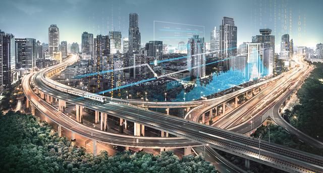 我国最大的城市群，世界6大城市群之一，经济作用深远