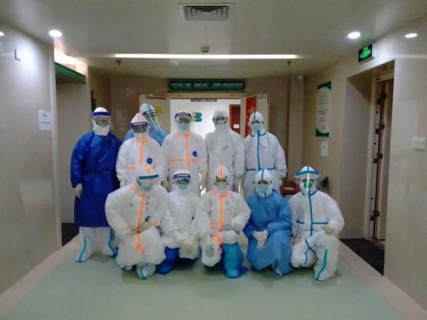  【病人】武汉一线传来好消息！上海医疗队负责的这个病区，今天关门大吉！