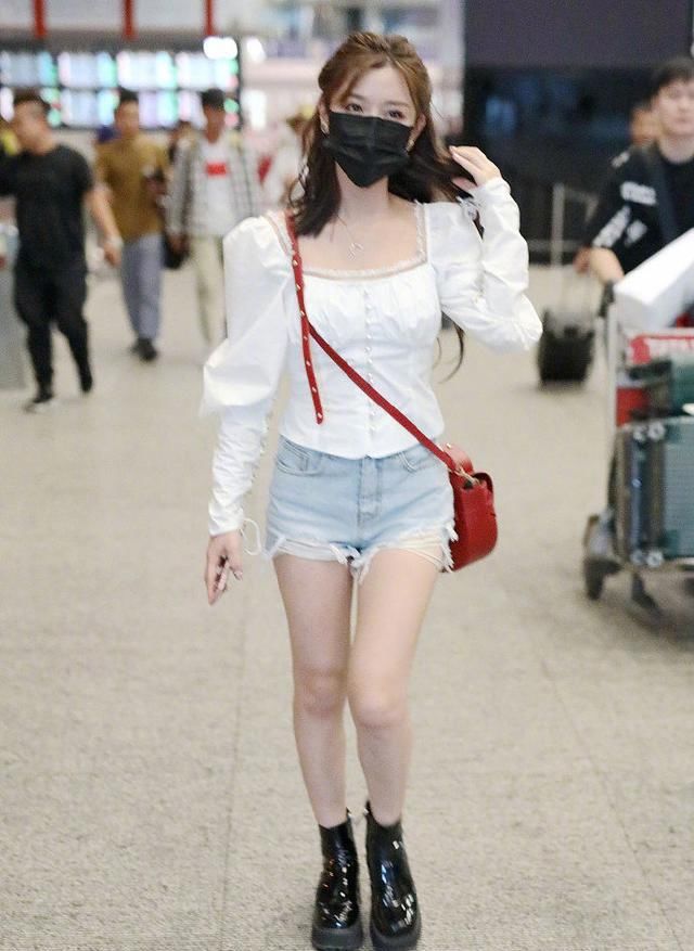  早秋■想好秋季怎么穿搭了吗？9位明星的早秋机场造型哪个才合你的胃口