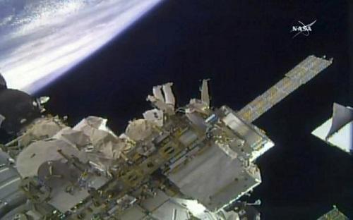 惊人:俄罗斯联盟号太空船裂纹系钻机人为破坏