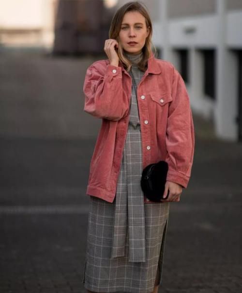 『追求』想要追求复古风,又想来点不一样的,看看父母衣柜里的灯芯绒