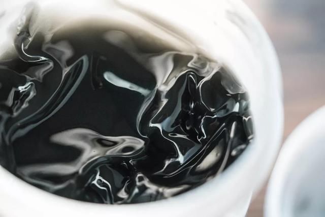 八月爱用红黑榜｜风云变幻之际，他们抓住我的心