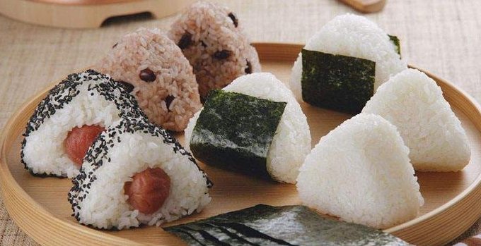  #食材#卷不好寿司的手残党看过来，美味饭团想加什么加什么