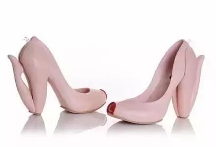 活500年也没见过这样的鞋!您敢穿出去吗?