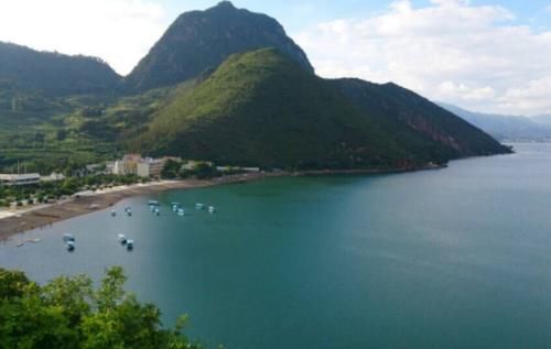 我国储水量最大的湖：面积小却让内陆湖汗颜，水量全国1/10