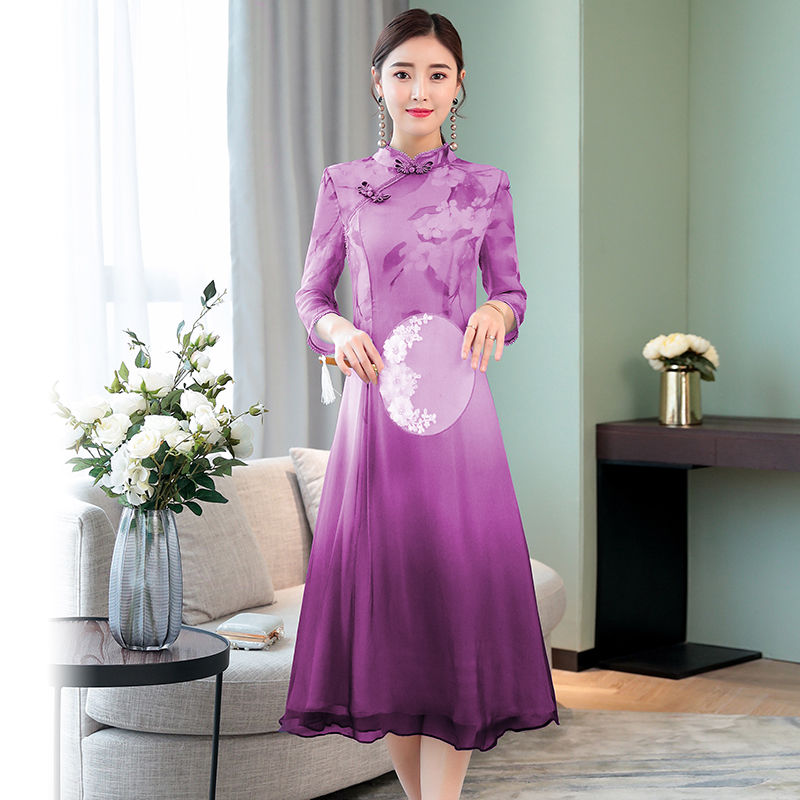 身材丰满的女人要穿“贴身”旗袍，前凸后翘撩倒一片人