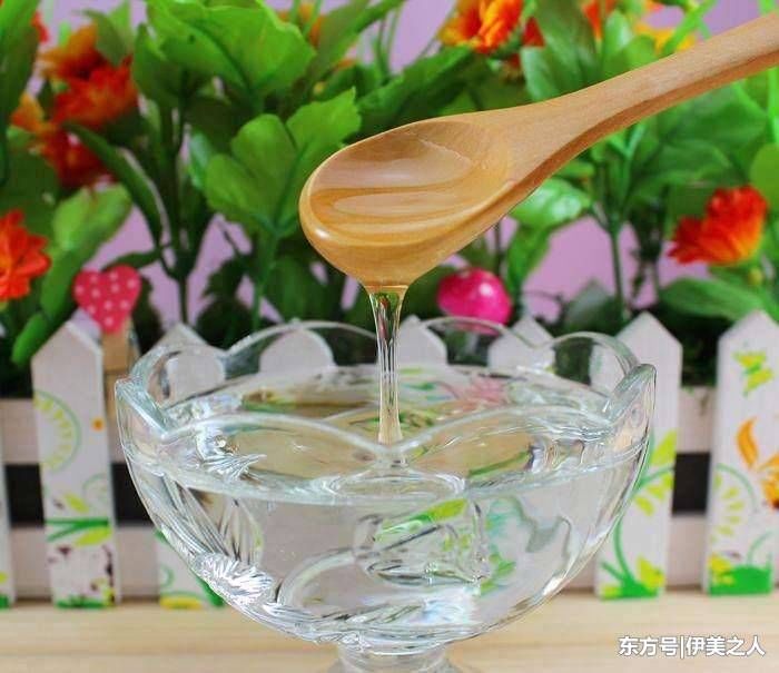 睡前用它的液体, 每天洗脸, 两月斑点消失, 皮肤水嫩有弹性