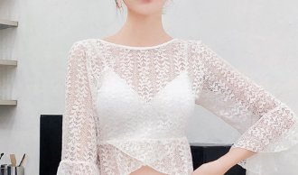 微胖的女人怕比基尼太暴露了?那就看看这些“保守泳衣“，也很美