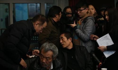 大片■票房狂轰22.94亿,张艺谋轰动北美,美国人比内地观众更疯狂