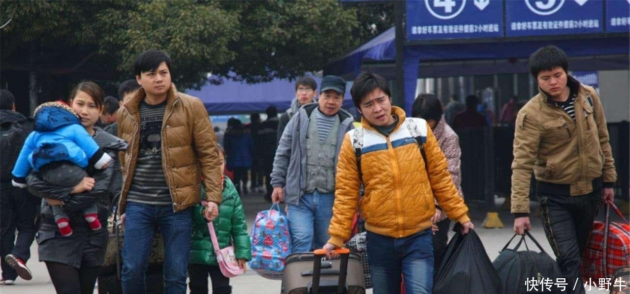  [父母]农村年轻人出去之后, 回家也越来越少了, 回去也待不了几