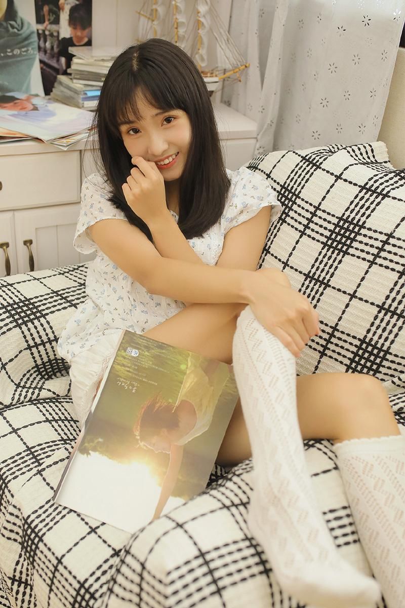 白丝美女长腿性感私房美女诱惑图片 第一辑