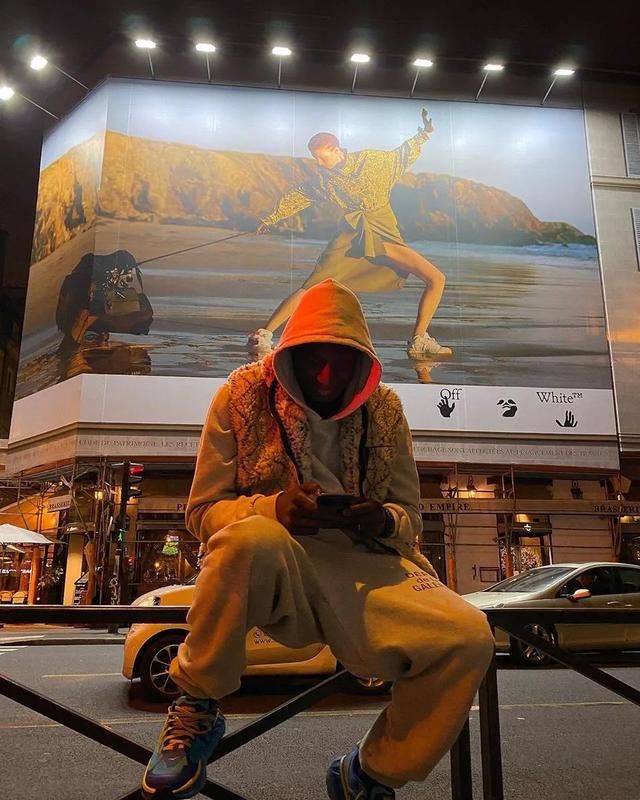  『无脑』潮流圈鄙视链2.0：买越多重磅单品，越被说成是无脑冲弟弟？