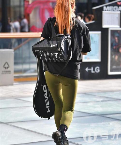 喜爱运动的姑娘，身材好气质佳