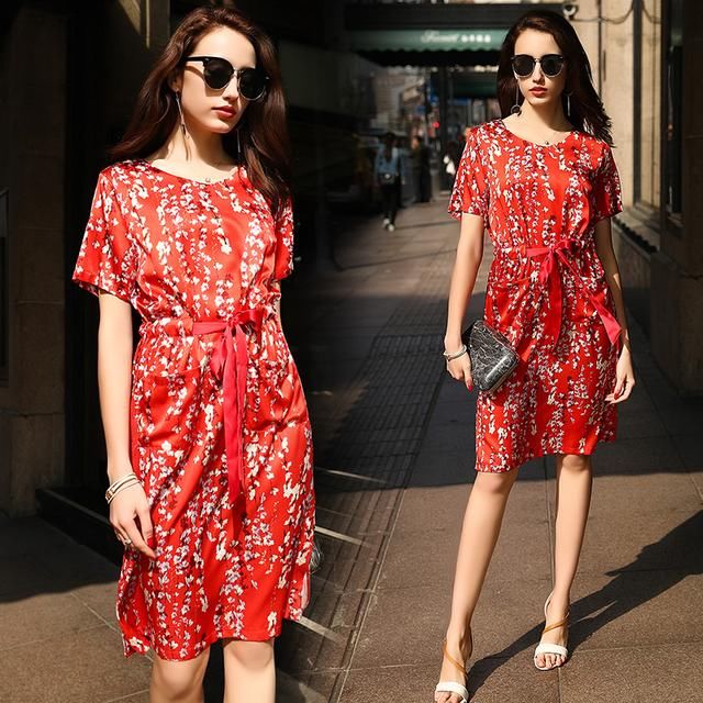 原价一两千的真丝连衣裙，现在清仓三百多元，让你洋气优雅一夏