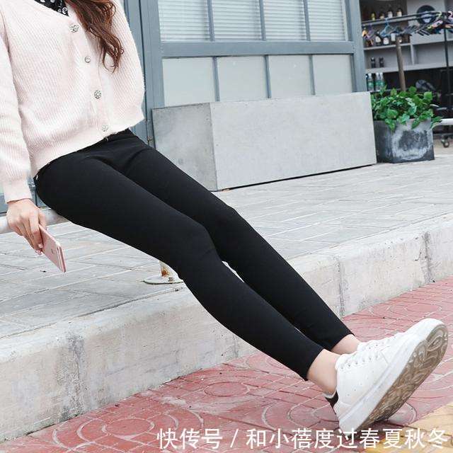 别再穿过时的打底裤了, 这8款外穿内搭都好看, 最喜欢第6款