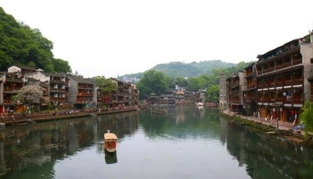 国内名声”最臭“的景点，把游客当猴耍，游客：一听名字就能猜到