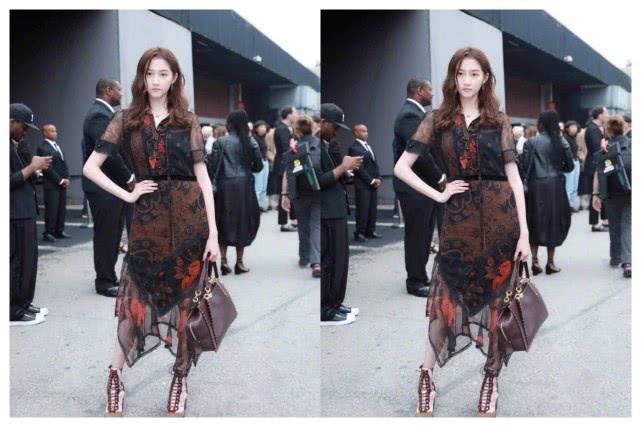 太糟心!“腿精”关晓彤时装秀腿长2米，原图一出这缺点毁所有