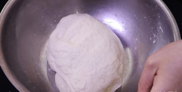  咬一口：宅在家教你做葱油饼, 咬一口酥掉渣, 我家三天两头吃