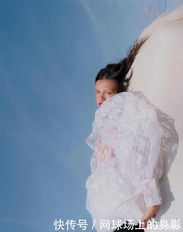 『感觉』2020刷屏的“心机穿搭”,穿上回头率200%,chic感满满!