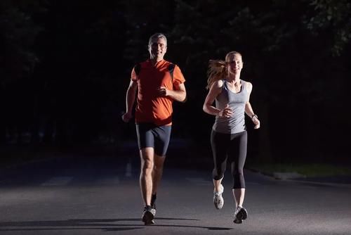  「好处」跑步会粗小腿吗？长期慢跑的人，至少会收获这几个好处