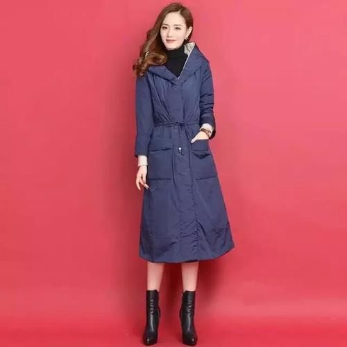 设计:今年最美的羽绒服!虽贵,但穿上后,配裸靴,美若天仙