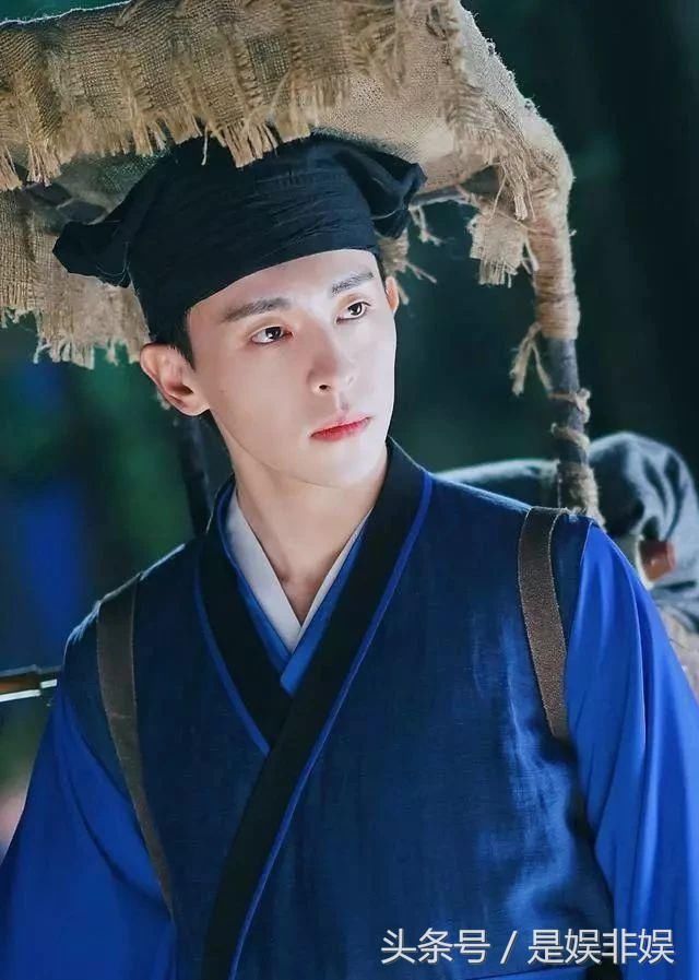 《一千零一夜》邓伦的十五套衣服，第七套贵气，第十套最帅！