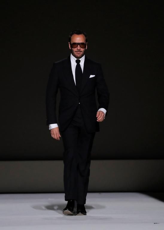 纽约时装周：张钧甯意外秀水蛇腰 景甜、孟美岐、何穗坐第一排