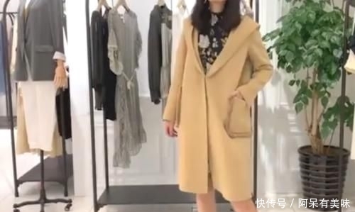  [时髦]女人秋冬别乱买呢子大衣，今年流行的款式，时髦显瘦还不贵