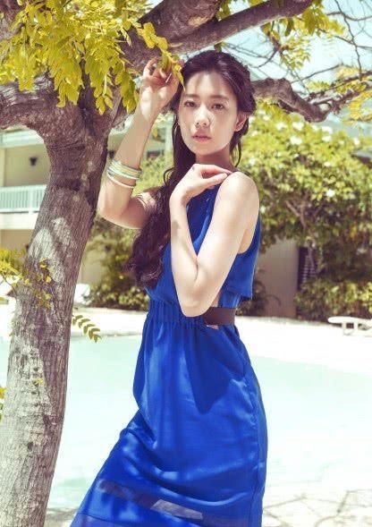 《情圣》里的李成敏，一袭红裙惊艳了多少人？