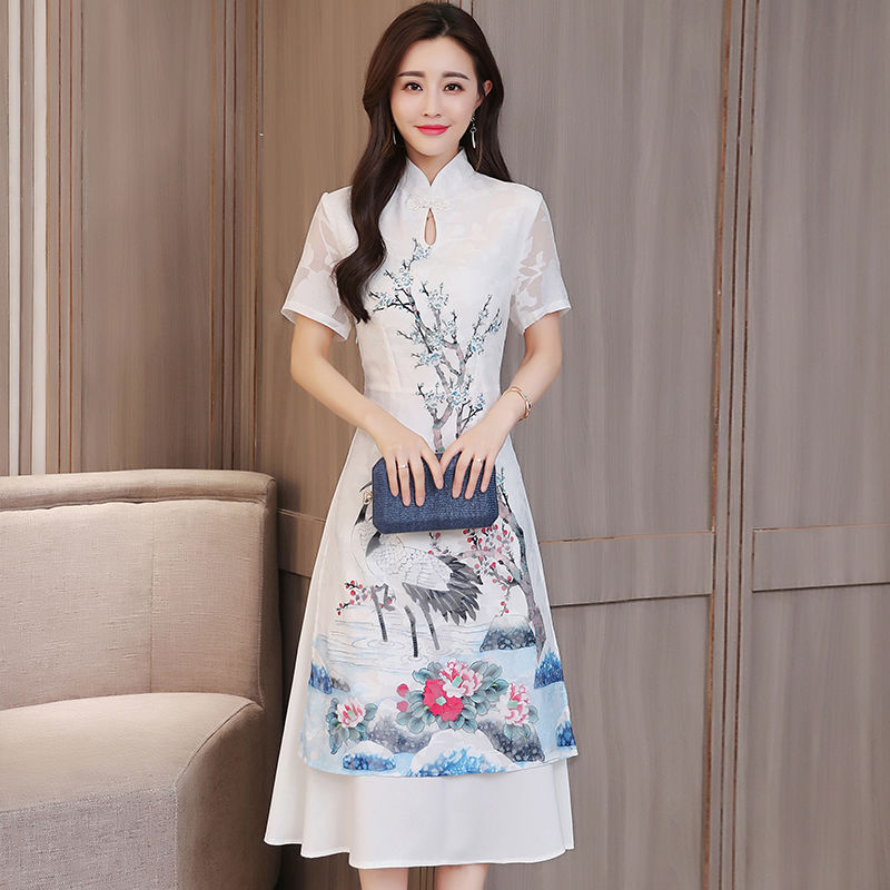 中国风旗袍连衣裙，女人这样穿很有档次，让人爱不释手