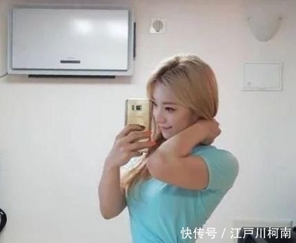 秀丽|穿着紧身打底裤,大秀丽两腿,呈现自身的魔鬼身材