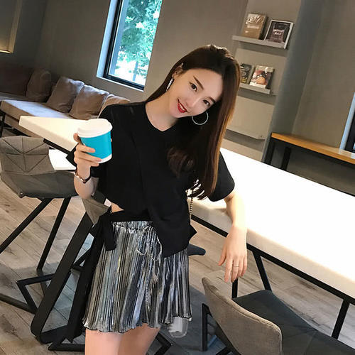 虽然我矮,但是穿的好看!夏季穿这短裤套装,没人信我不到1米6