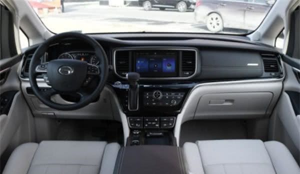  「晕车」为何坐在车内的乘客易晕车，而开车却不会？“猫腻”都