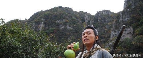  「大诗人」李白最为尴尬的2句诗，无底线吹捧1名将军，将军最后却投降了敌军